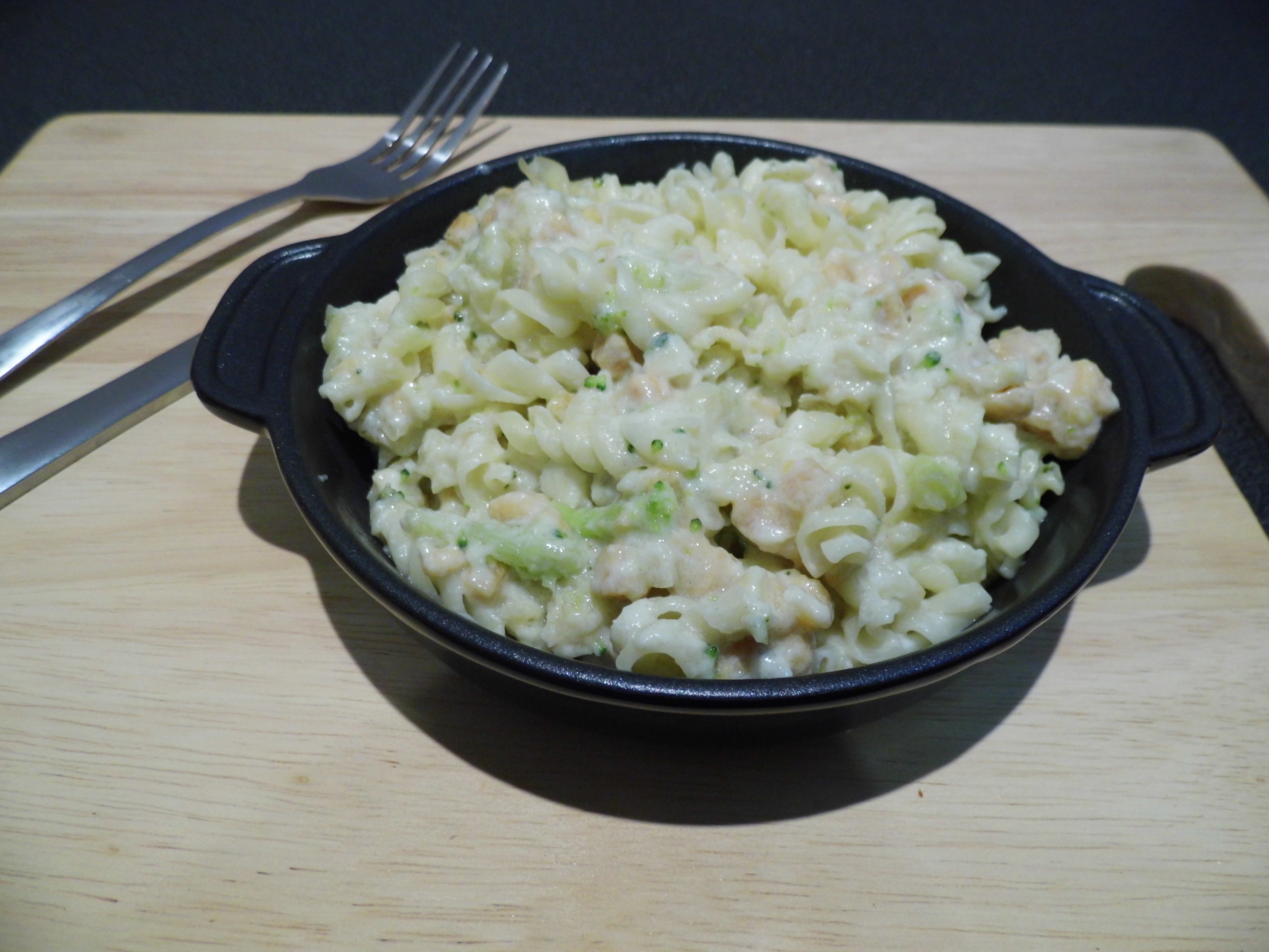 Pasta med lax och broccoli - Överlevnadsbutiken