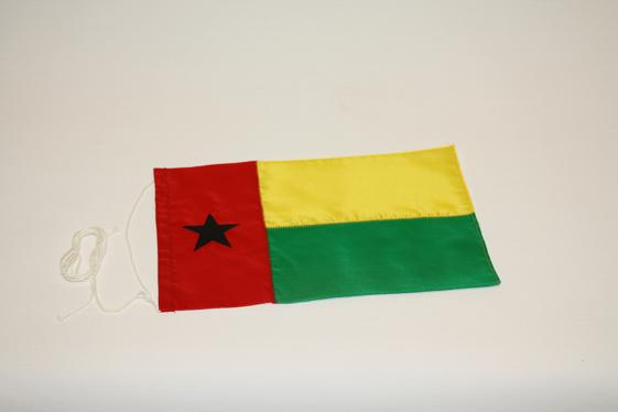 Bordsflagga Guinea-Bissau