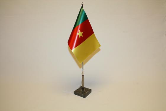 Bordsflagga Kamerun