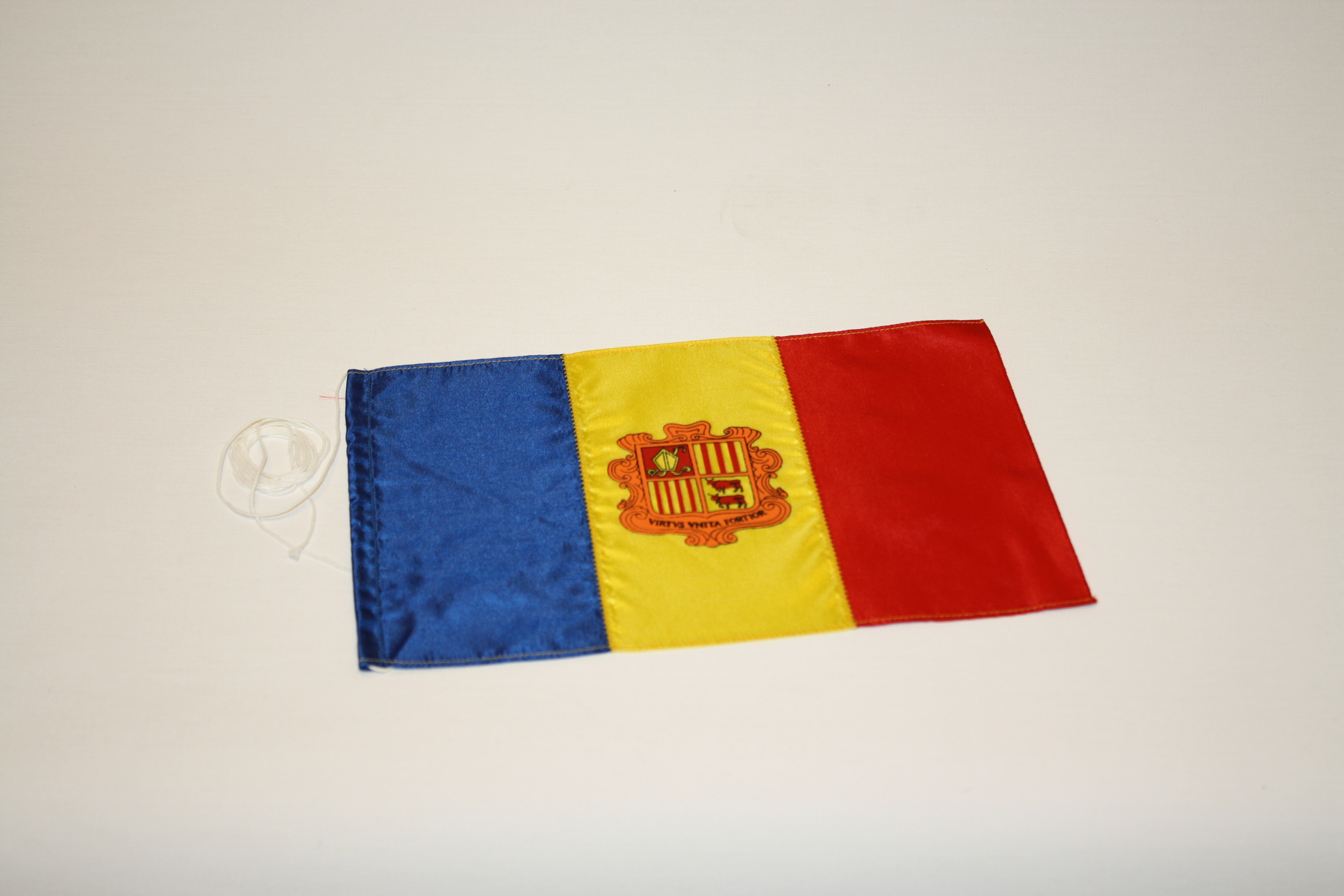 Bordsflagga Andorra  - 2
