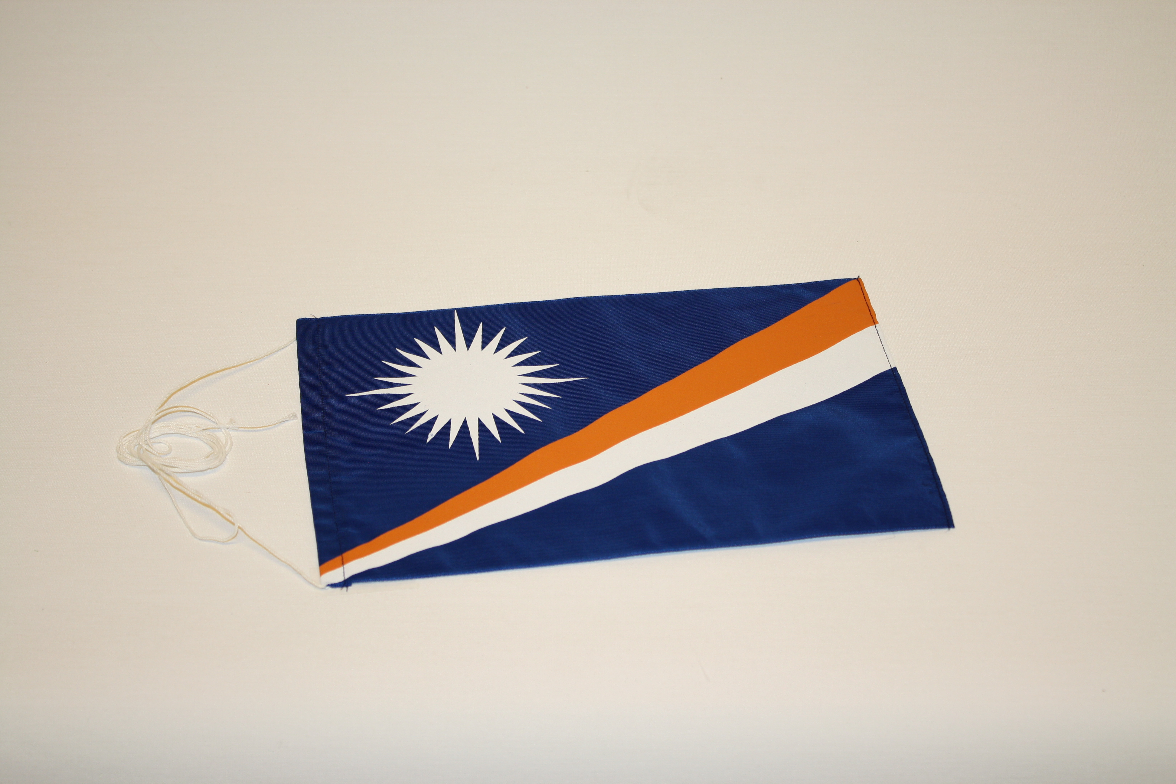 Bordsflagga Marshallöarna - 2
