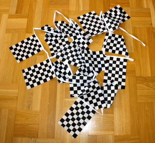 Flaggspel i tyg - svart/vit , målflagga - 2