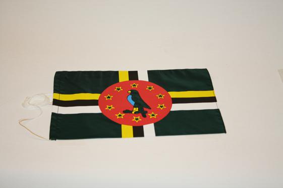 Bordsflagga Dominica - 2