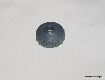 Kaasukansi Puch 15 mm