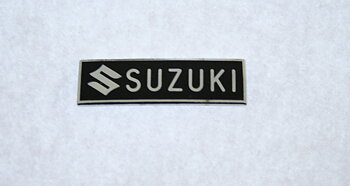 Nålmärke Suzuki, Äkta 70-tal, 35 mm
