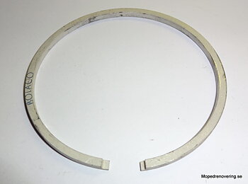 Kolbenring Victoria 250cc. 67.00x2,50 mm. NOS. 1 Stück