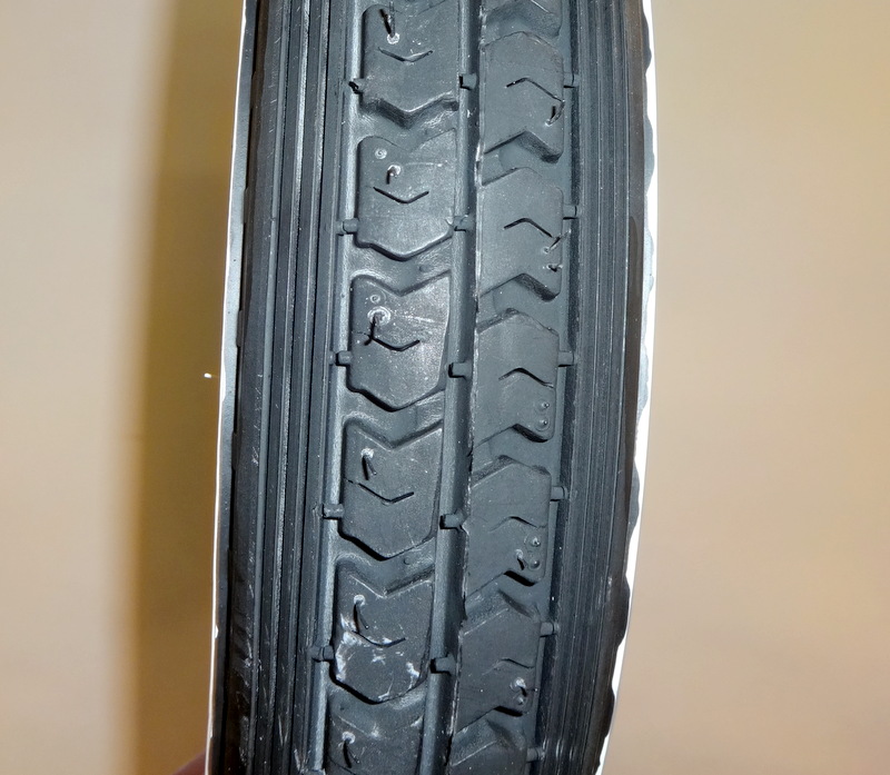 Dæk Continental 3,00 x 12 tommer hvid side. - 2