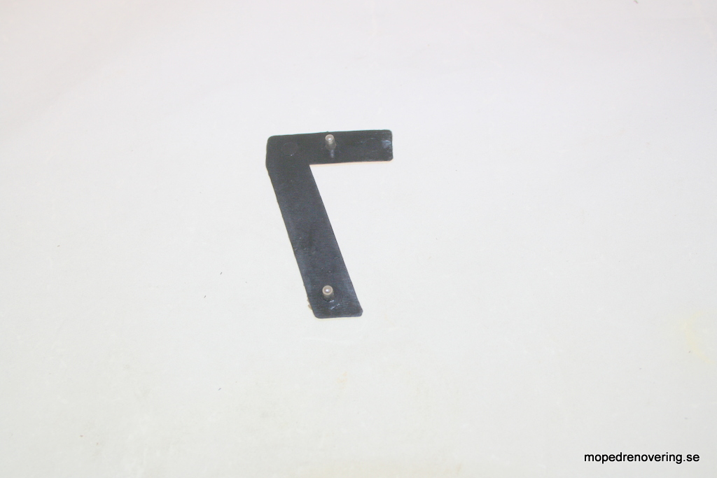 Nummer 7 zum Nummernschild für ältere MC. Höhe ca. 75 mm, eckig - 2