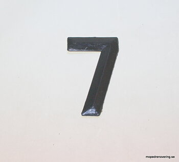 Nummer 7 zum Nummernschild für ältere MC. Höhe ca. 75 mm, eckig