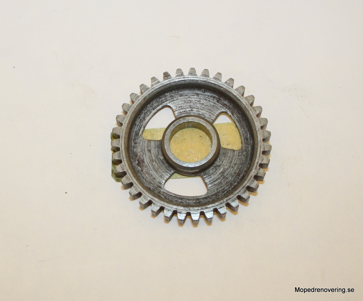 Zahnrad 2:an, Husqvarna Flinta. 81-612-057 NOS - 2