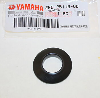 Dust cover Front wheel Right Yamaha FS1 orginal   2K5-25118-00