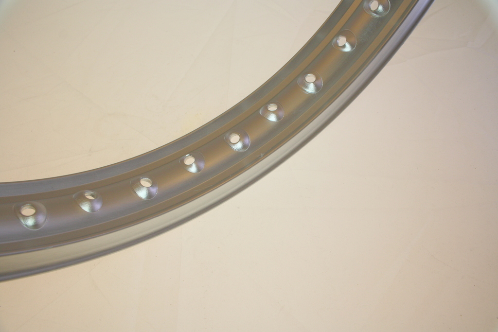 Felge 1.60x17" Aluminium - 3