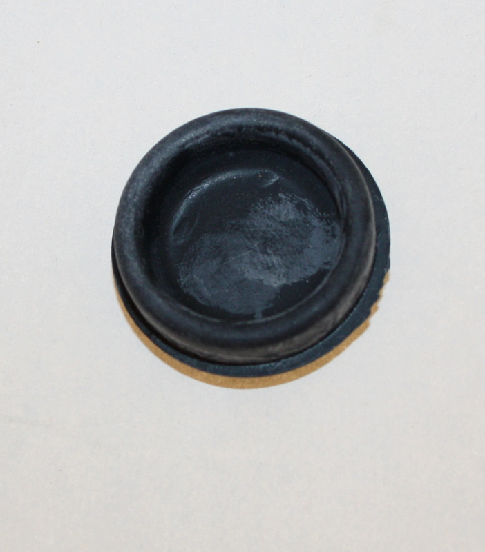 Gummiprop 81-412-135 Beskyttelse af kæde Husqvarna Cornette 3912 4012 MFL NOS - 2