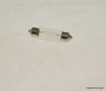 Glødelampe/spolelampe 6 V 5 W S8,5 – 10,5 × 38 mm