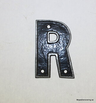 Buchstabe R auf Nummernschild für ältere MC. Aluminium. Höhe ca. 76 mm