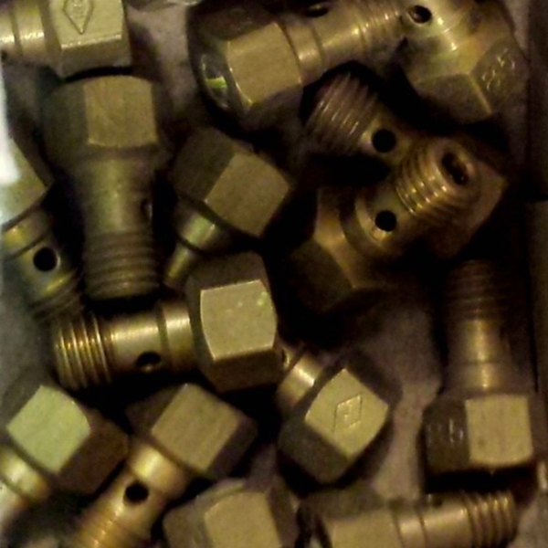 002610 Karburatordyse Dellorto Vespa 125/150 cc NOS størrelse 66