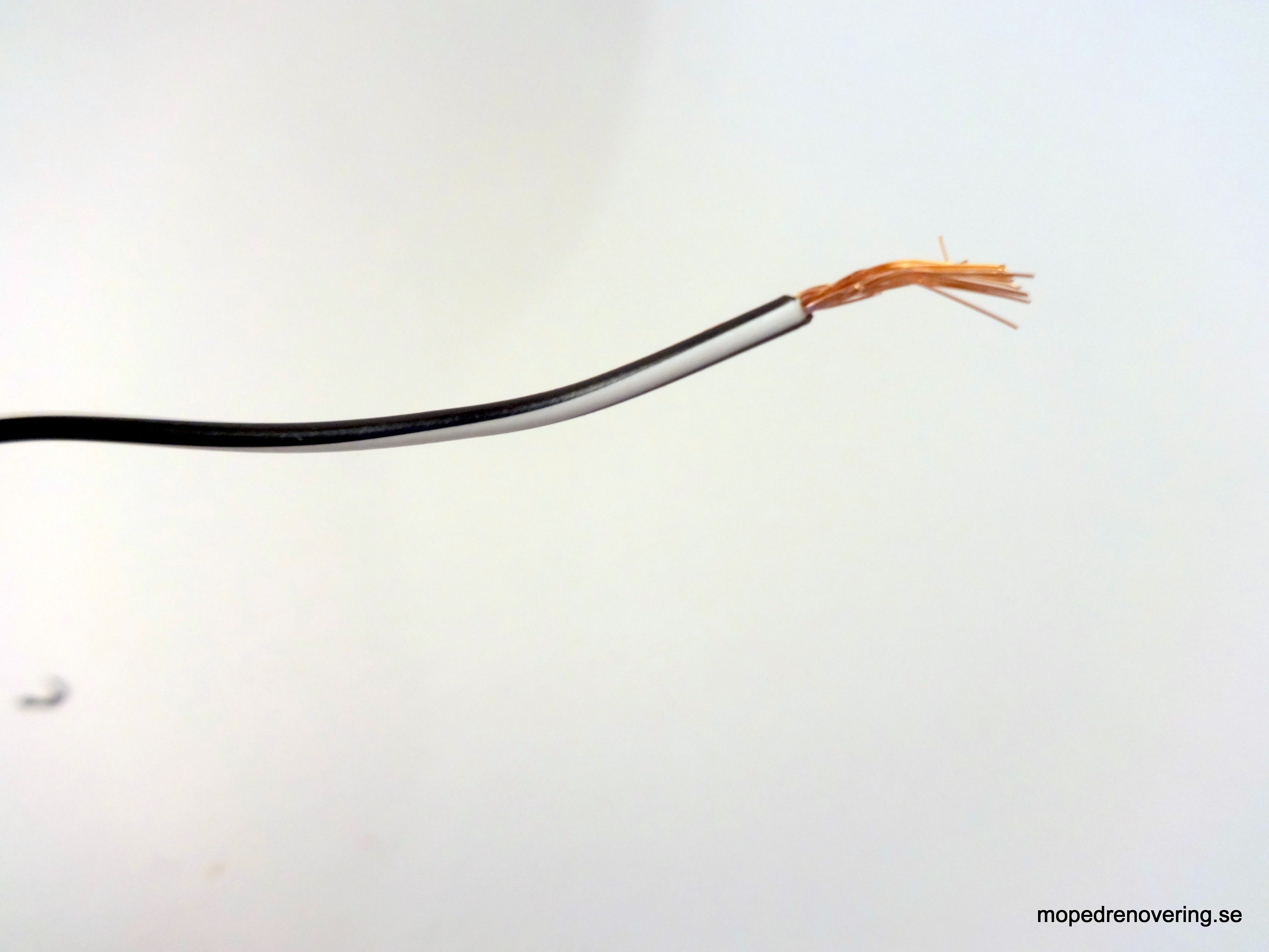 Connecting wire / Electrical cable - RKUB 0,75 mm - 12