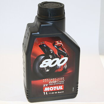 Motul 800 Factory line Road Racing 2T, 100% syntetisk -1 liter