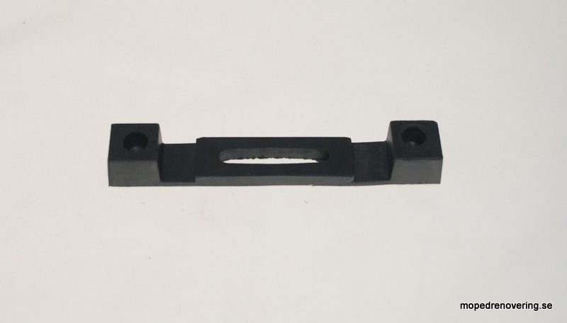 Keskimmäinen kuminen polttoainetankki Zündapp KS50 1977-83 - 2