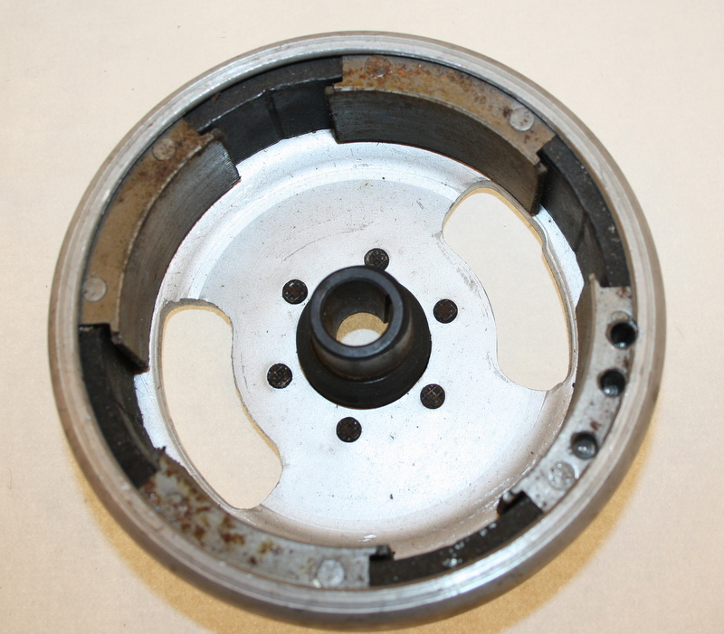 Vauhtipyörät 81-614-018 Stefa E2 / 75S 6V 15-5 / 15W Husqvarna NOS - 2