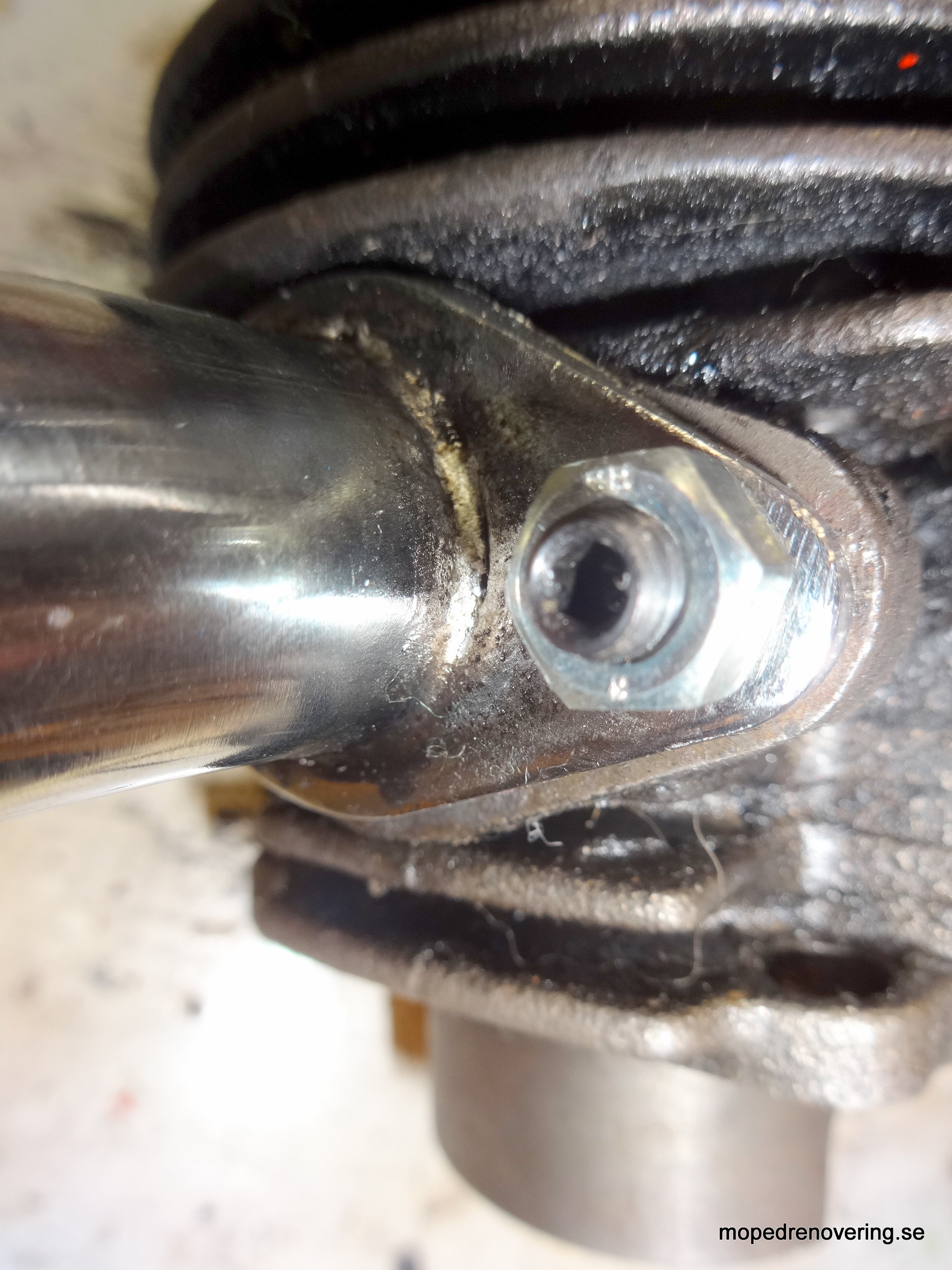 Anschlagschraube für Auspuff Puch. M6x25 - 3