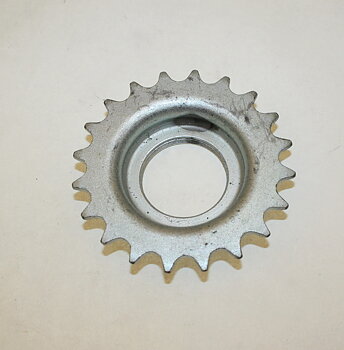 Train Behind CM-16135 20 Cog Husqvarna Novolette 2VXL NOS