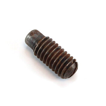 067 050 04 17 Stud bolt Center coupling DKW NOS