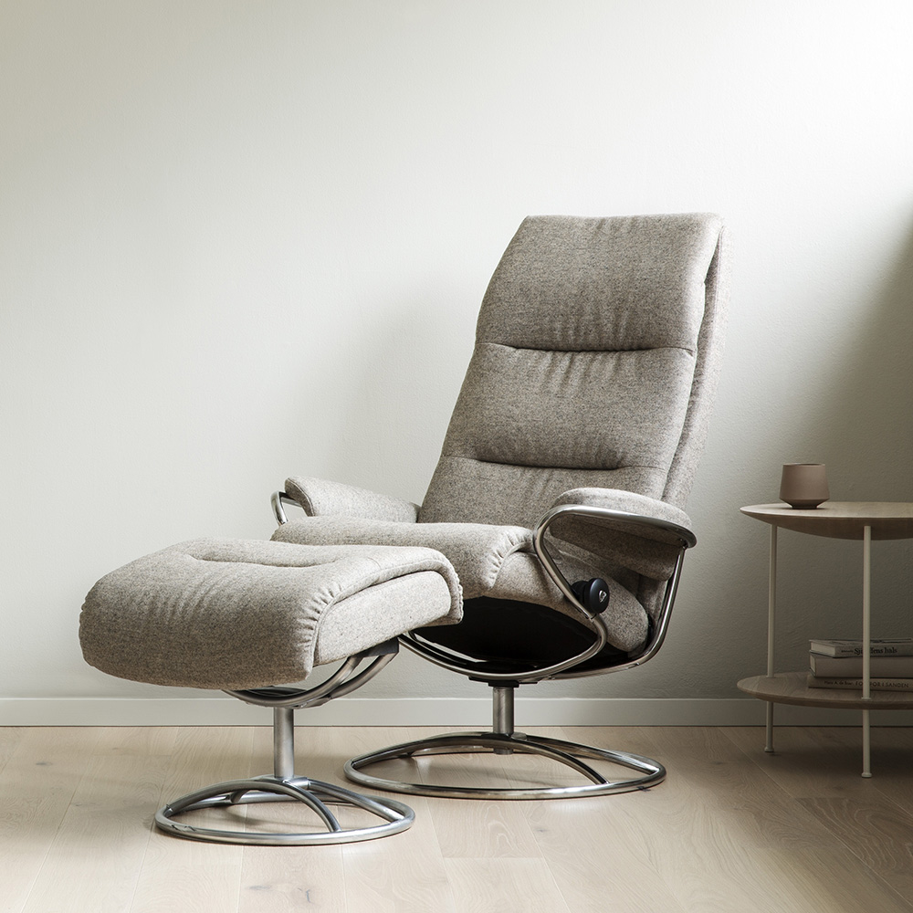 Tokyo Fåtölj Hög  + Fotpall (tyg) - Paketpris - Stressless® - 2