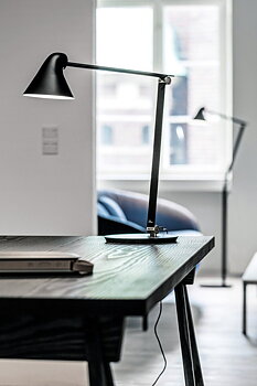 NJP Table lamp w. plate