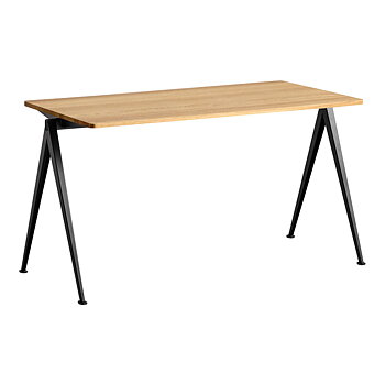 Pyramid Table 01 Skrivbord