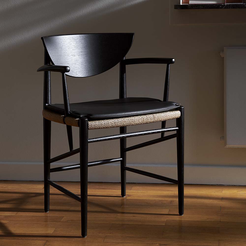 Drawn HM4 Armchair - & Tradition - Quickship - 2