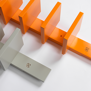 Pilaster Shelf - Lacquer Glossy (several colors) - Källemo