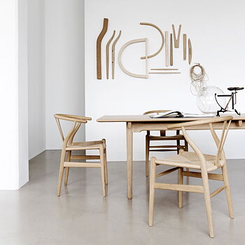 CH24 Y-Stol (Superdeal - Volympris/st vid köp av 4st) Bok - Carl Hansen & Søn