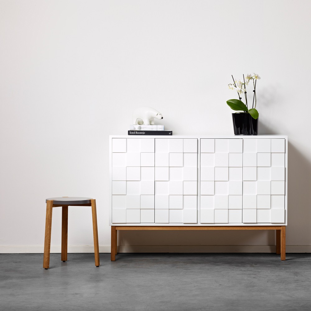 Collect 2010 Low Cabinet - A2 - 5