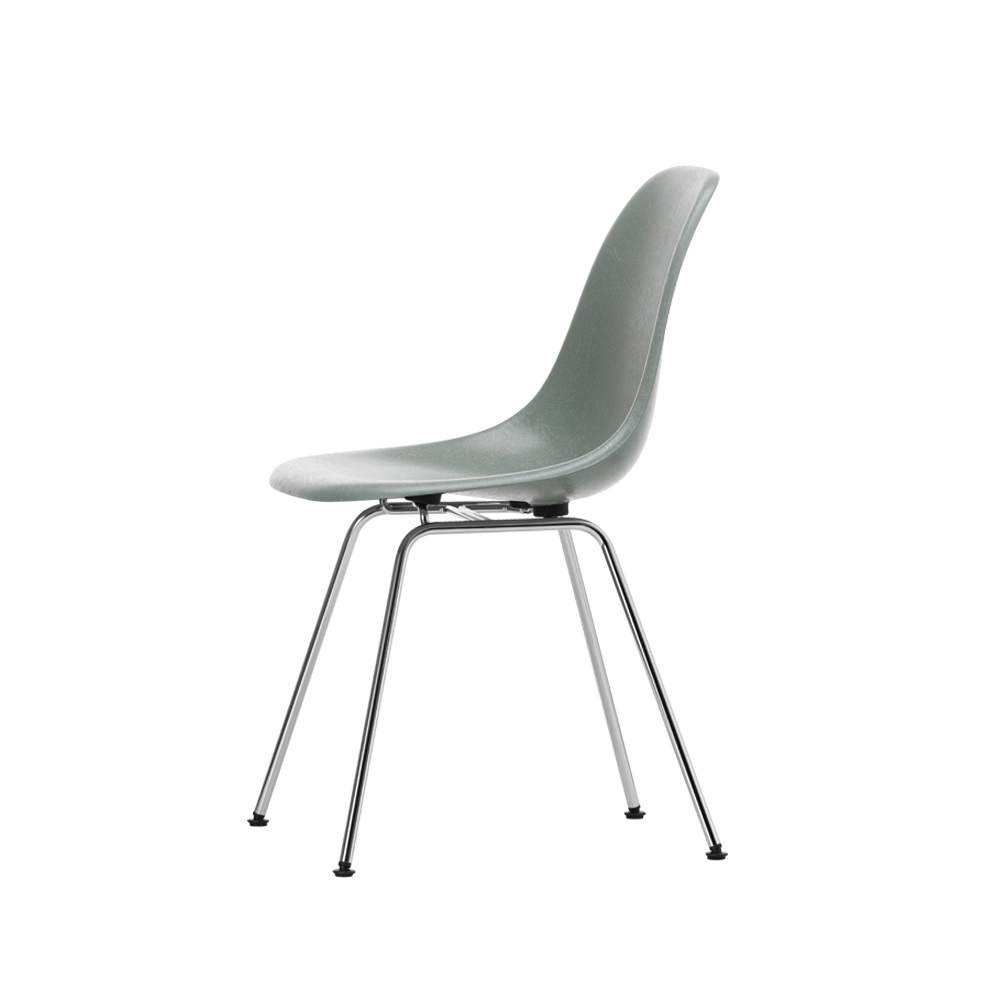 Eames Fiberglass Chair DSX - 15