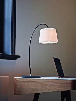 Snowdrop white plastic Table lamp - LE KLINT