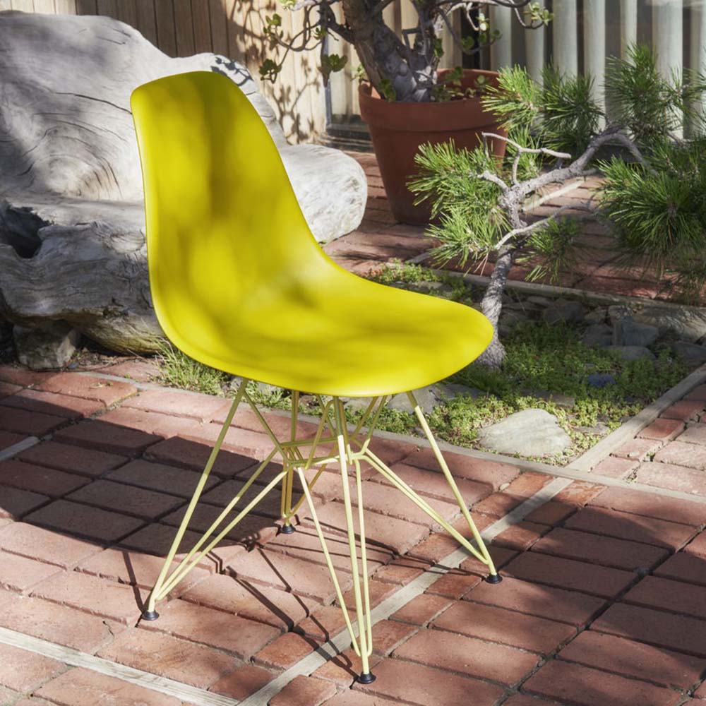 Eames Plastic Side Chair RE DSR (Colours)- Vitra - 12