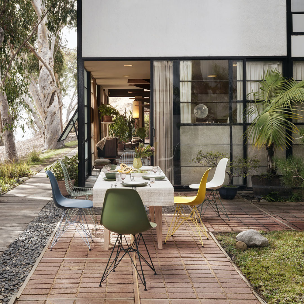Eames Plastic Side Chair RE DSR (Colours)- Vitra - 2