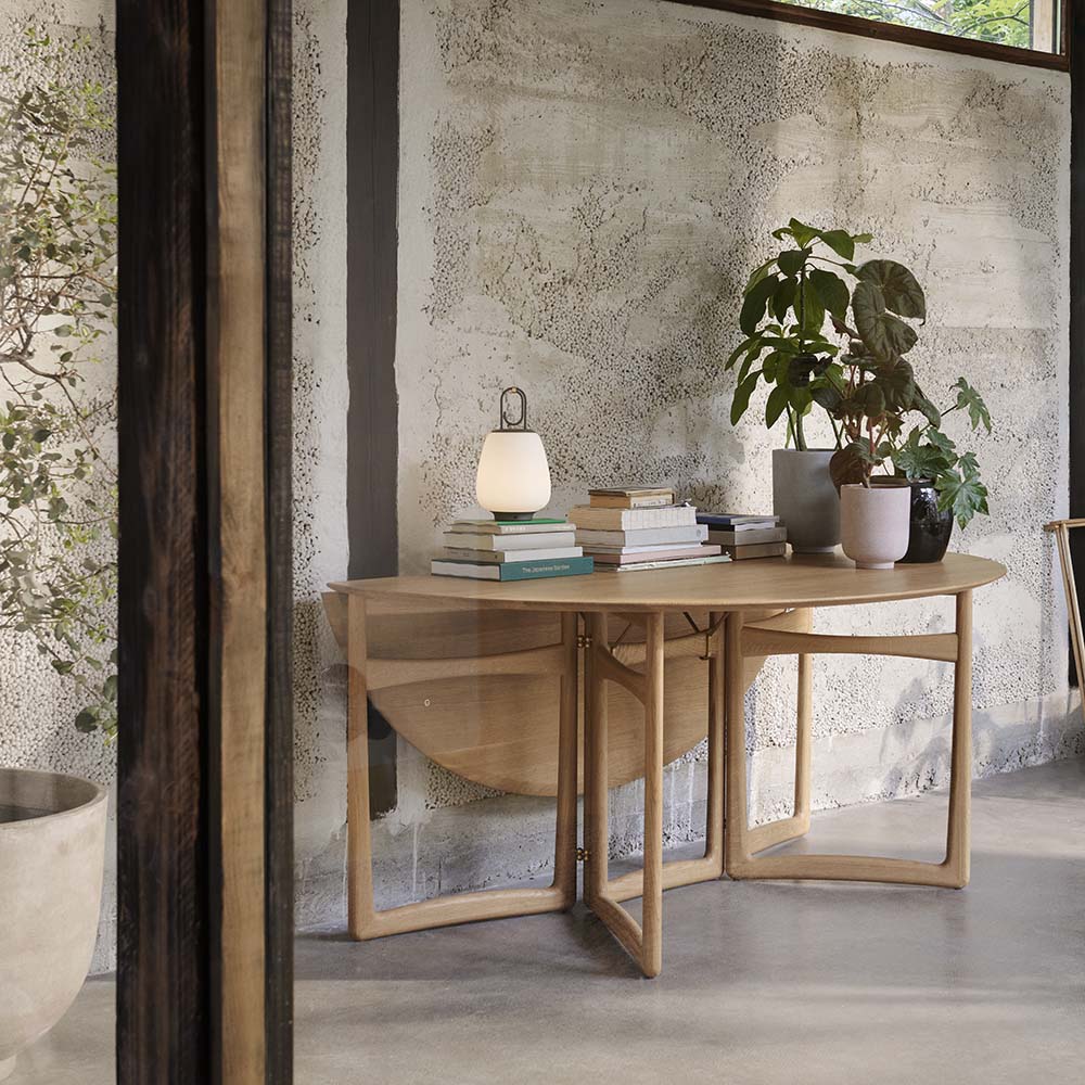 Drop Leaf HM6 Dining Table 142x163 cm Oak - & Tradition - Quickship - 4