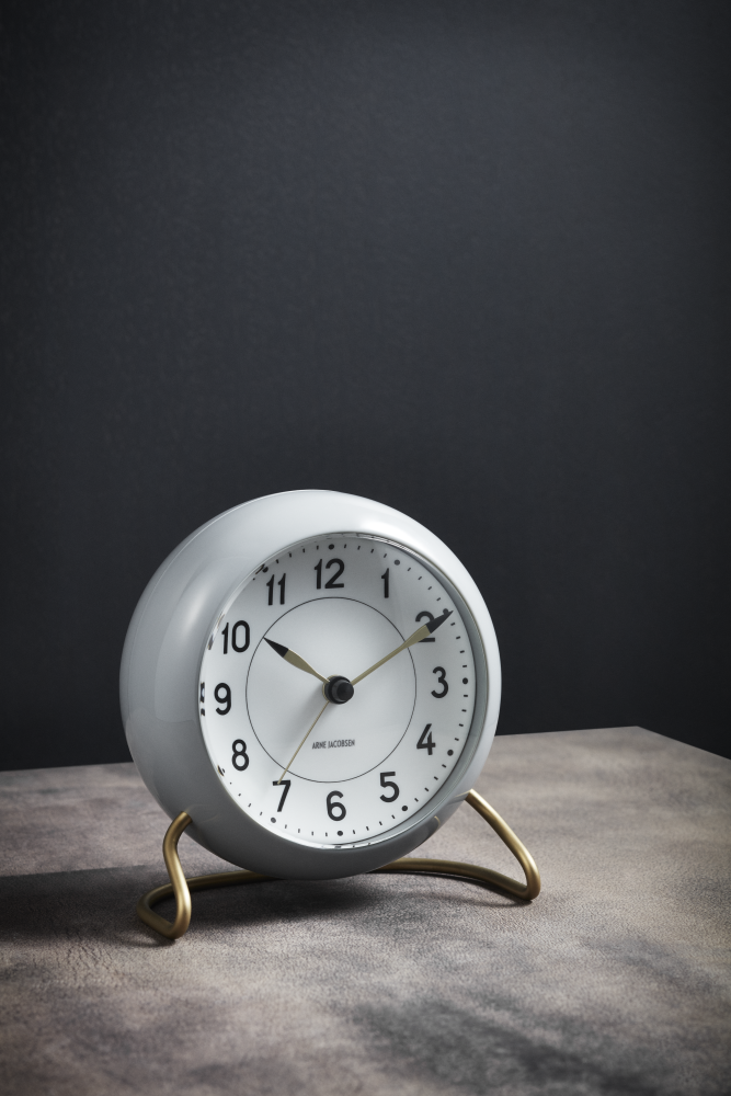 Arne Jacobsen Station Table clock gray - 4