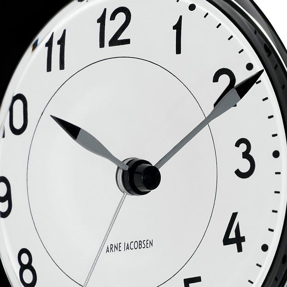 Arne Jacobsen Station Table clock black - 6
