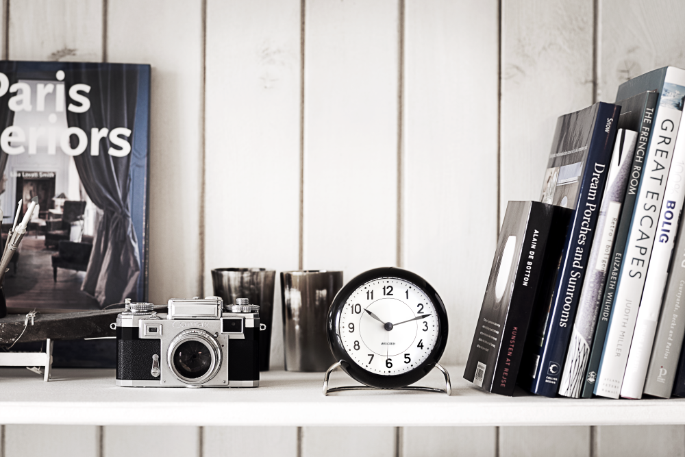 Arne Jacobsen Station Table clock black - 3