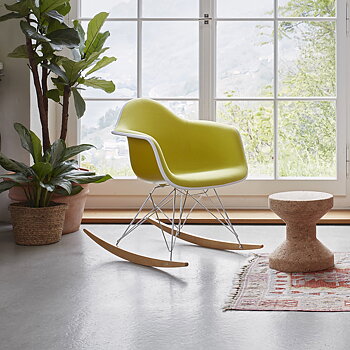 Eames Plastic Armchair RAR Gungstol (Helklädd) -Vitra