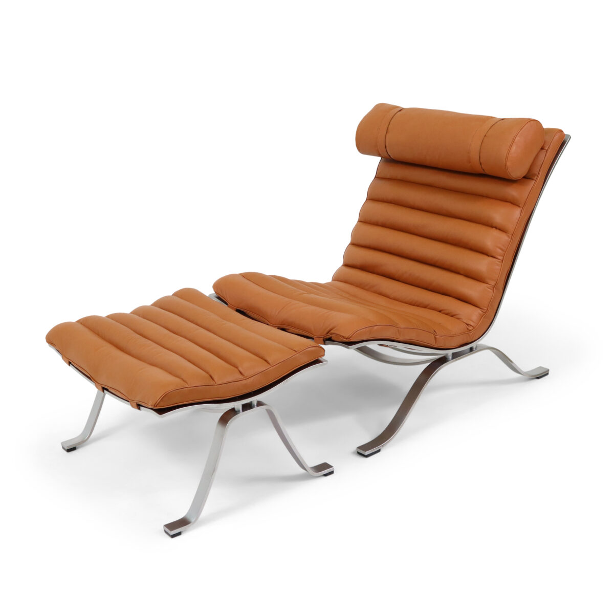 Ari Armchair by Arne Norell (Colour)