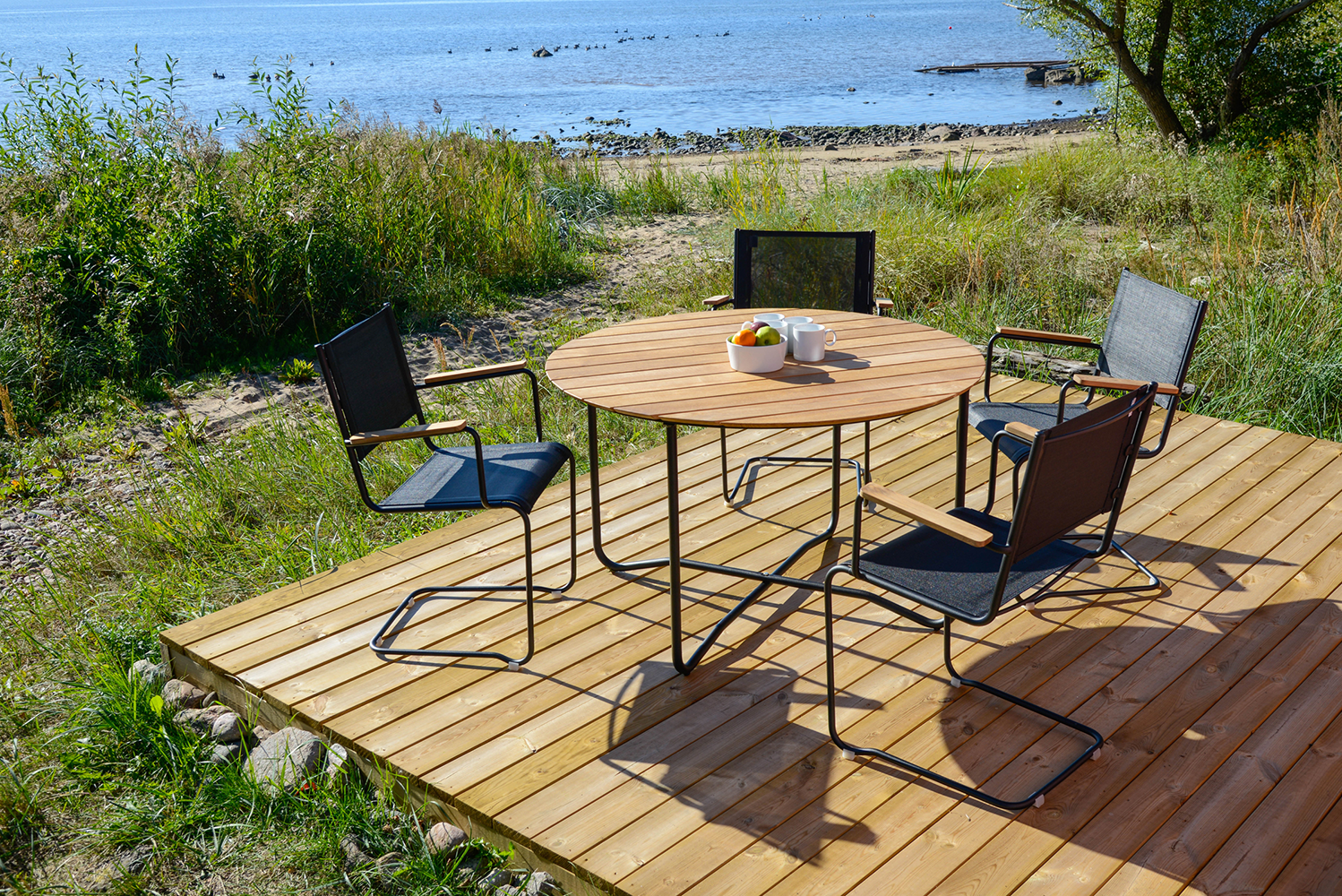 Summer Group Table + 4 Armchairs - 4