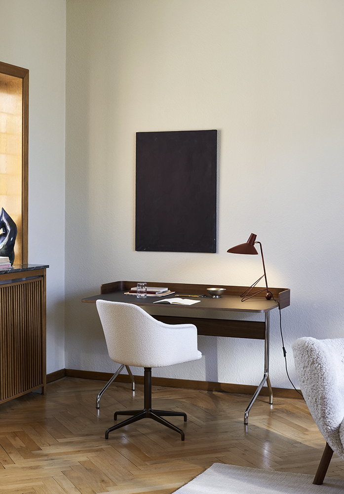 Pavilion Desk AV17 Skrivbord - & Tradition - Quickship - 11