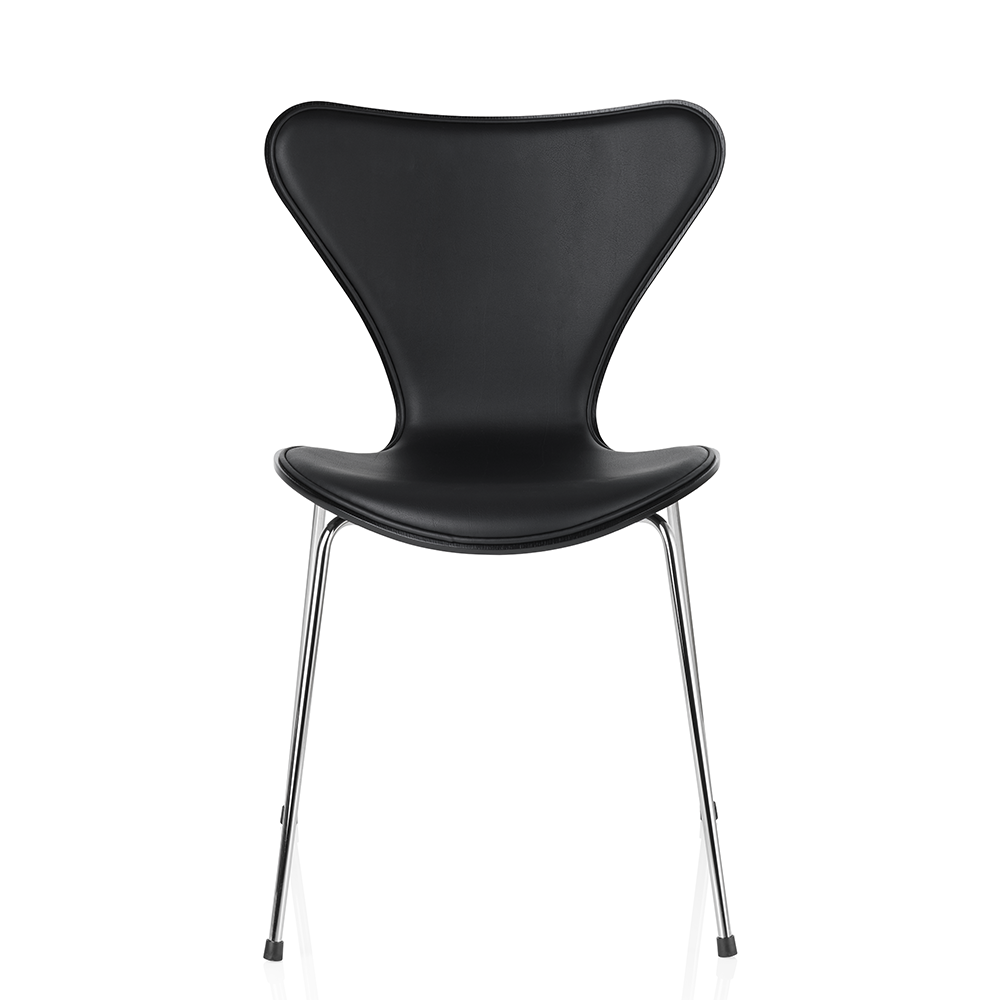 Series 7™ 3107 Chair - In stock - (Front upholstered in Wild Leather, Black) - Fritz Hansen - 3