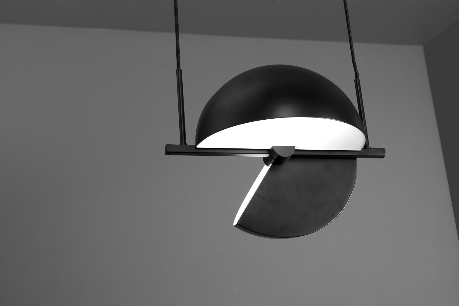 Trapeze Pendant Black - 4