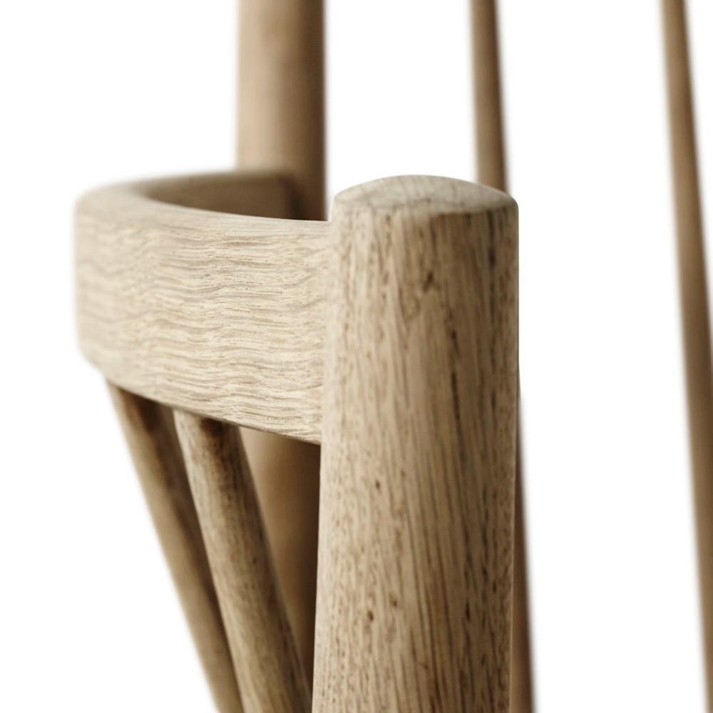J81 Armchair - 9