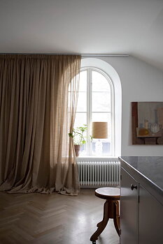 Gardin Ellie halvlinne dubbel bredd Halmgul Höjd 270 cm